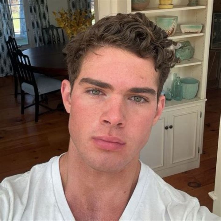 Brian Miller TikTok Age, Height, Birthday, Instagram, Girlfriend, Family