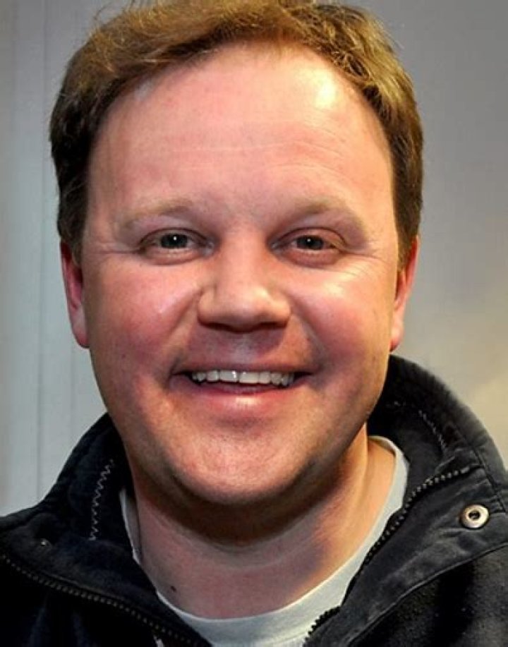 Justin Fletcher Death Hoax Explained: Mr Tumble Is Not Dead!