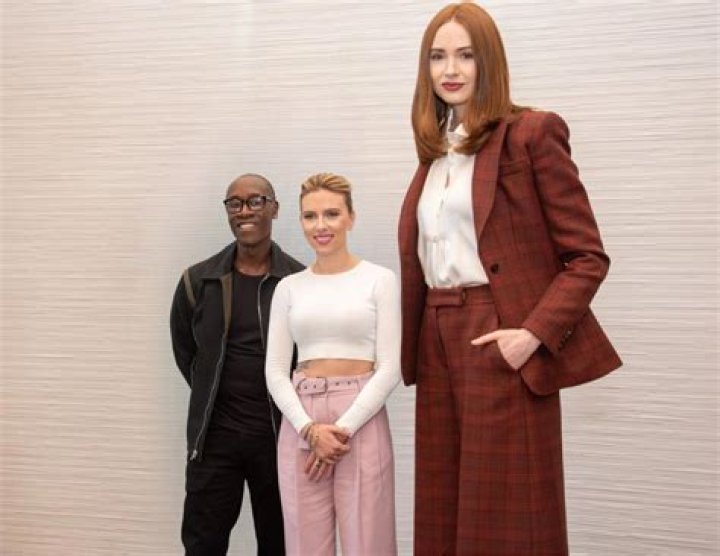 Karen Gillan Height, Age, Measurements – How tall is Karen Gillan?