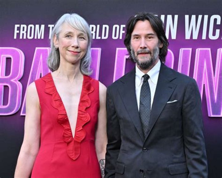 Twitch: Is Michael Reeves Actually Dating Girlfriend LilyPichu? Is Michael Reeves Keanu Reeves?
